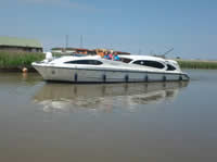 Norfolk Broads boat  hire